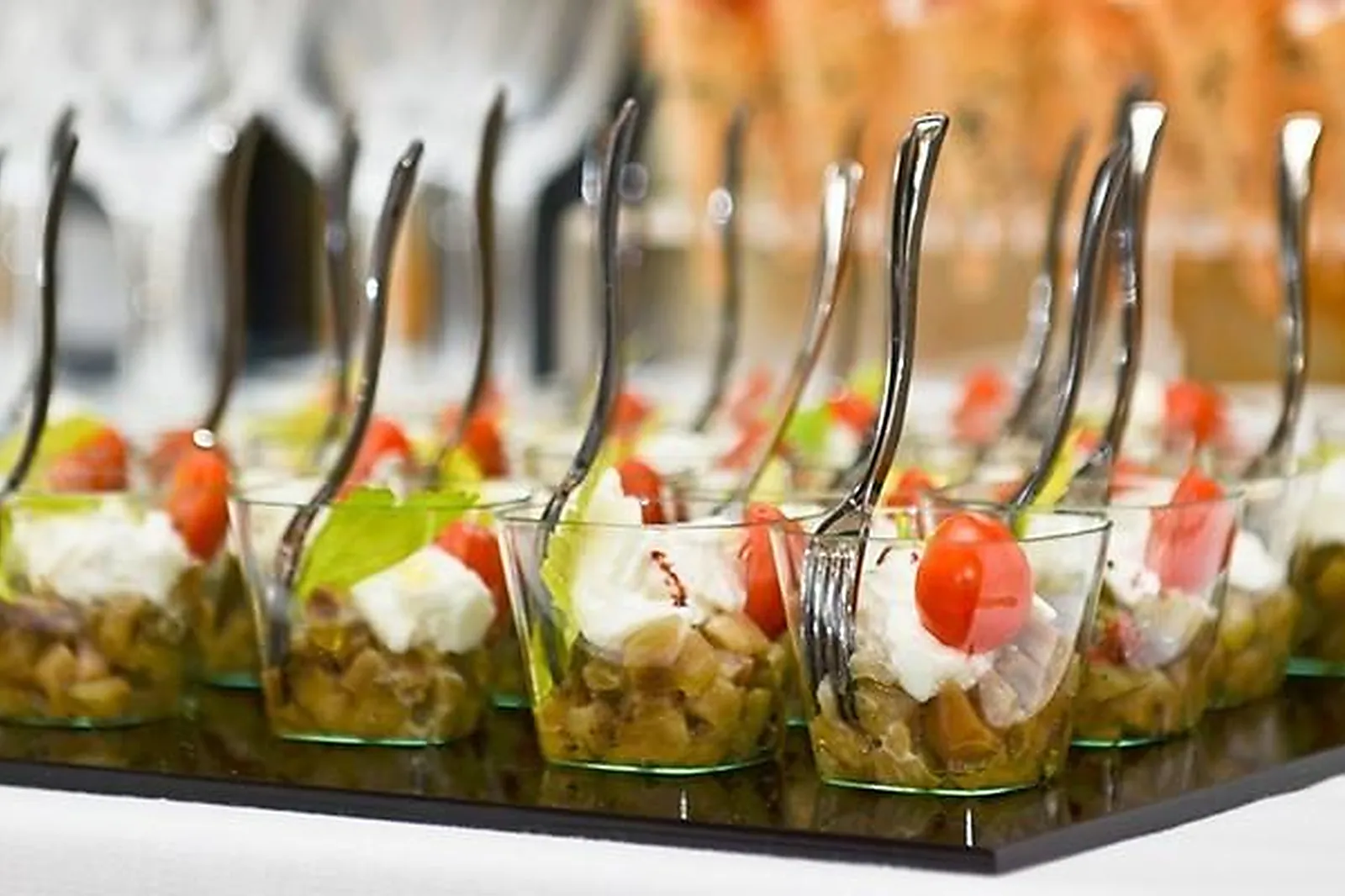 Auvergne-Rhône-Alpes, TRAITEURS - LYON (RHÔNE) : PIGNOL LYON