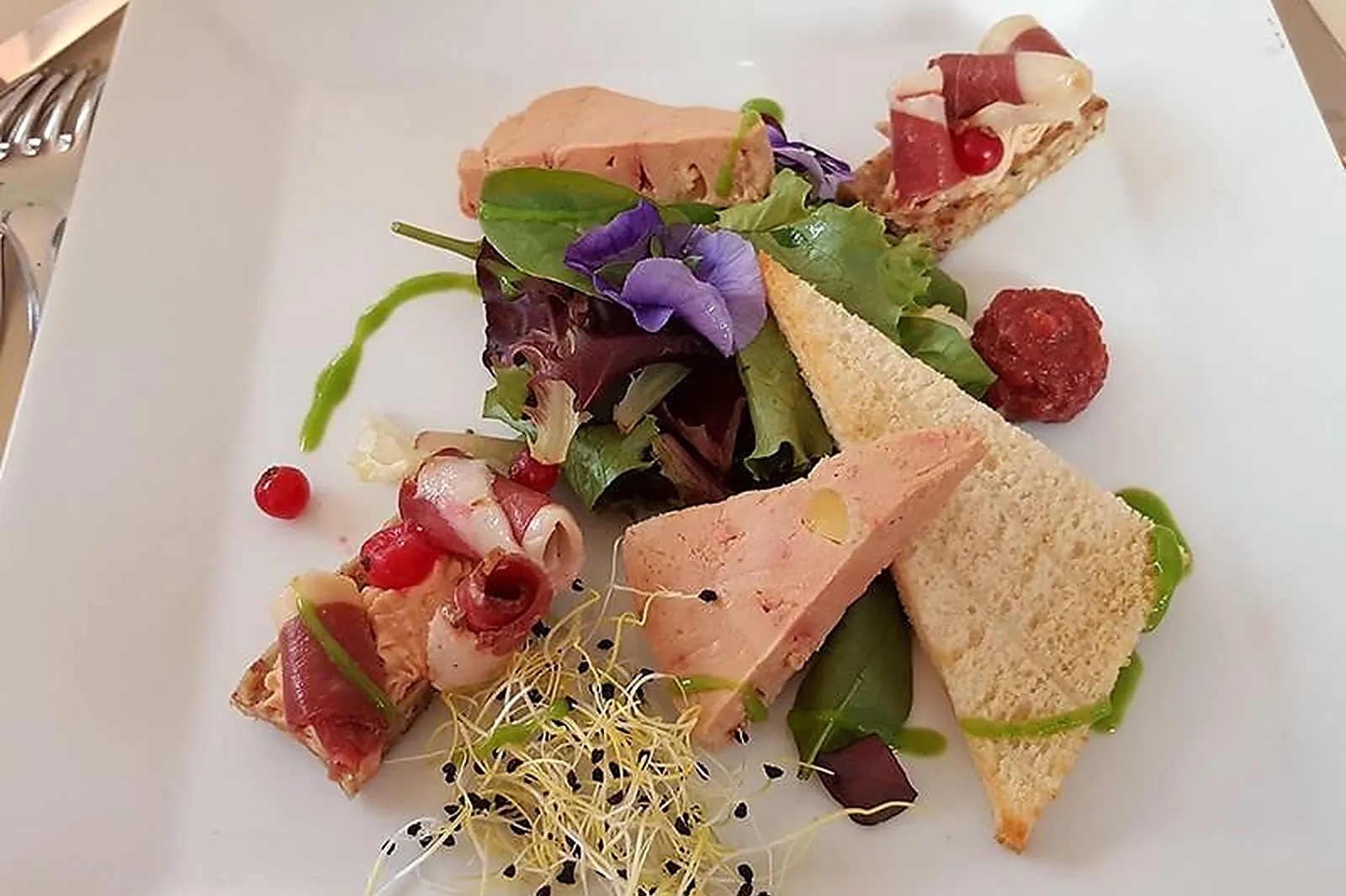 Île-de-France, TRAITEURS - MAGNY-LES-HAMEAUX (YVELINES) : LARS TRAITEUR