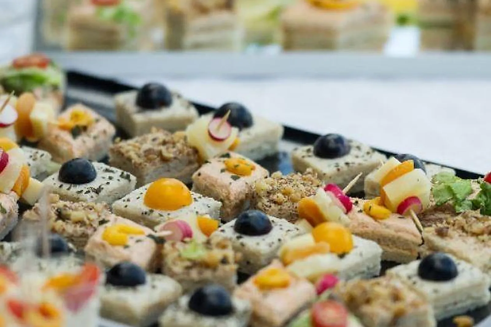 Bretagne, TRAITEURS - MALESTROIT (MORBIHAN) : GUIHARD JEAN-FRANÇOIS