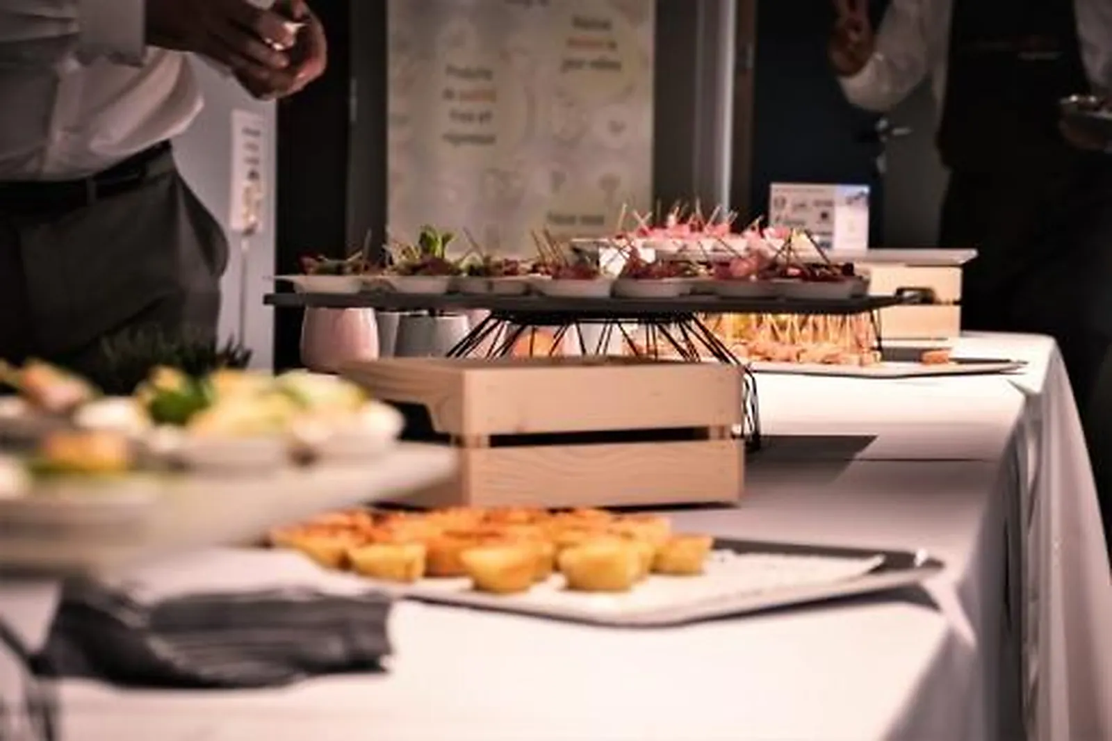 Provence-Alpes-Côte d'Azur, TRAITEURS - MARSEILLE (BOUCHES-DU-RHÔNE) : LA MAISON D’ERIC