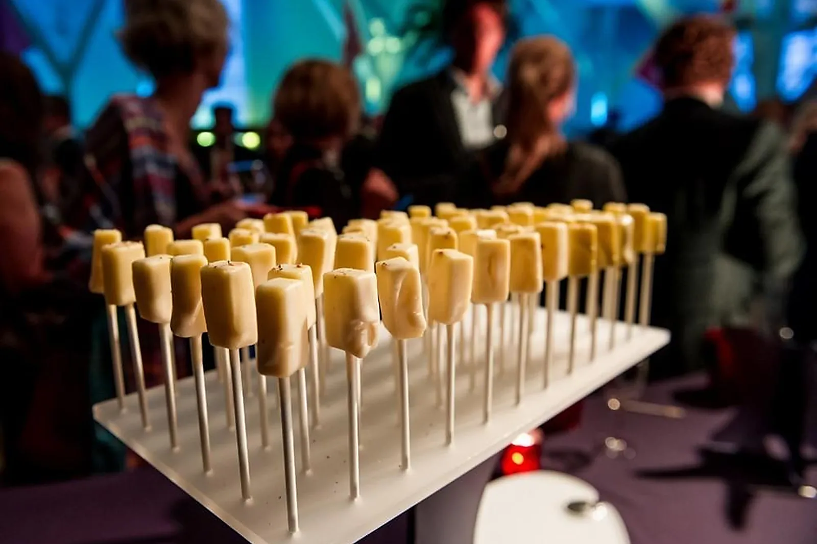 Provence-Alpes-Côte d'Azur, TRAITEURS - MARSEILLE (BOUCHES-DU-RHÔNE) : LA TRUFFE NOIRE