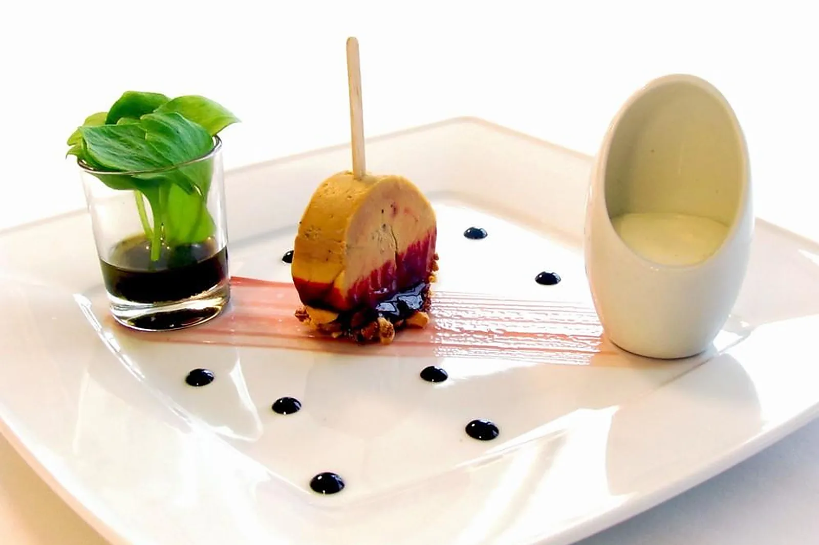 Provence-Alpes-Côte d'Azur, TRAITEURS - MARSEILLE (BOUCHES-DU-RHÔNE) : LA TRUFFE NOIRE