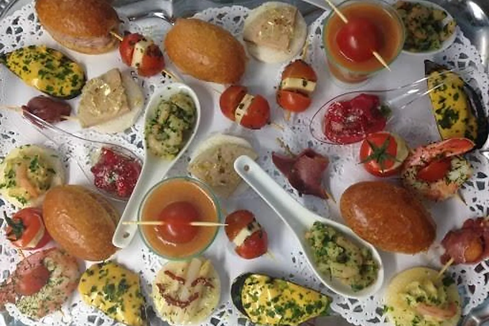 Provence-Alpes-Côte d'Azur, TRAITEURS - MARSEILLE (BOUCHES-DU-RHÔNE) : LE PARFUM DE MANON