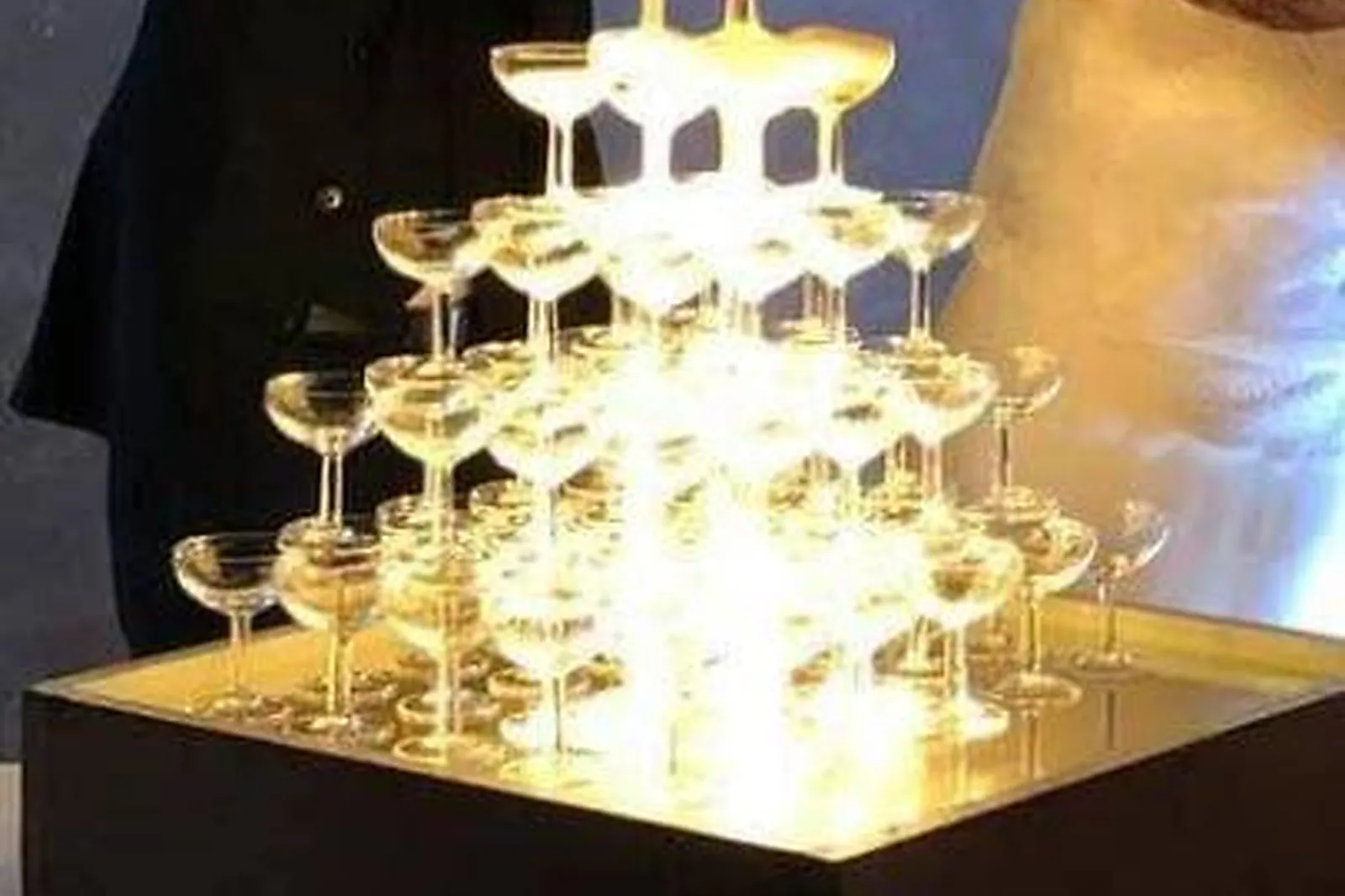 Pays de la Loire, TRAITEURS - MARTIGNÉ BRIAND (MAINE-ET-LOIRE) : FLEURINET BABETTE ET PASCAL