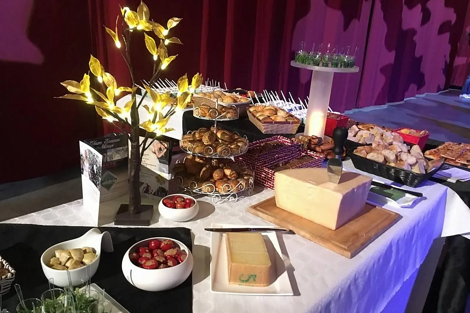 Provence-Alpes-Côte d'Azur, TRAITEURS - MARTIGUES (BOUCHES-DU-RHÔNE) : CALABRIA LE DOMUS