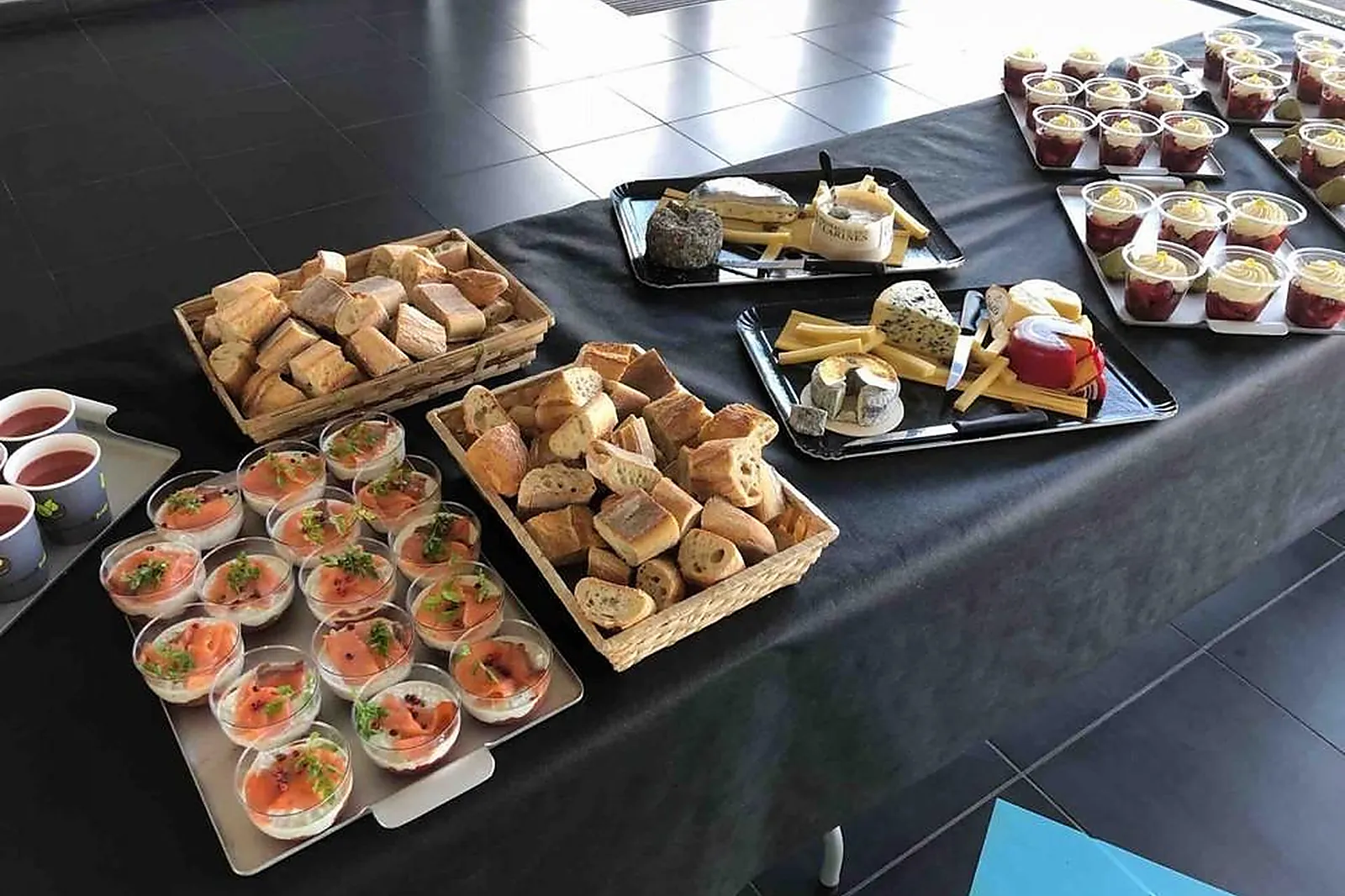 Aquitaine-Limousin-Poitou-Charentes, TRAITEURS - MERIGNAC (GIRONDE) : EN FAIM PRÊT DE CHEZ VOUS