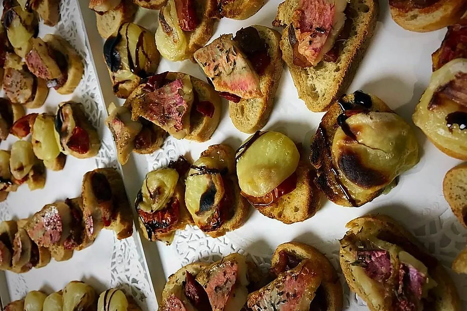 Aquitaine-Limousin-Poitou-Charentes, TRAITEURS - MERIGNAC (GIRONDE) : EN FAIM PRÊT DE CHEZ VOUS