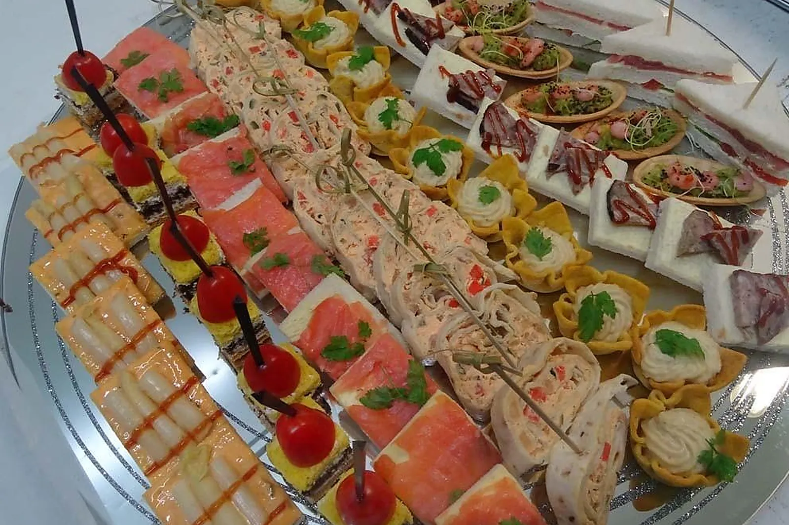 Normandie, TRAITEURS - MONDEVILLE (CALVADOS) : DANET TRAITEUR