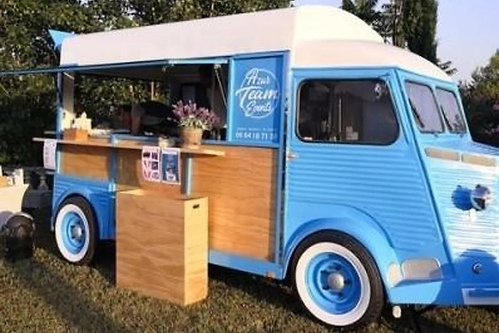 Provence-Alpes-Côte d'Azur, TRAITEURS - MONTAUROUX (VAR) : AZUR TRUCK EVENTS