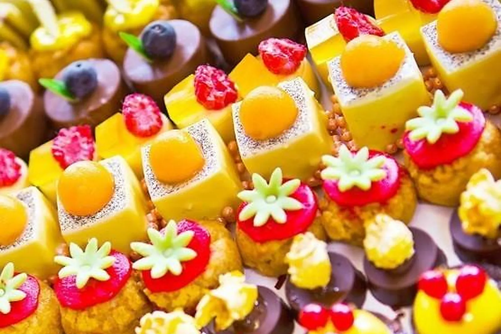 Languedoc-Roussillon-Midi-Pyrénées, TRAITEURS - MONTPELLIER (HÉRAULT) : HUSSER TRAITEUR