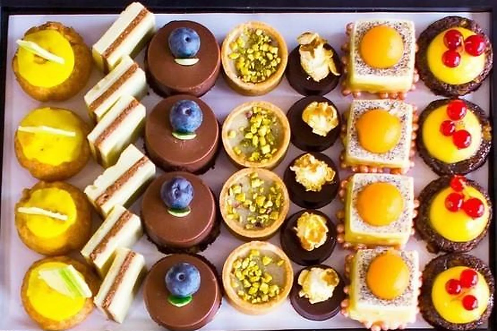 Languedoc-Roussillon-Midi-Pyrénées, TRAITEURS - MONTPELLIER (HÉRAULT) : HUSSER TRAITEUR