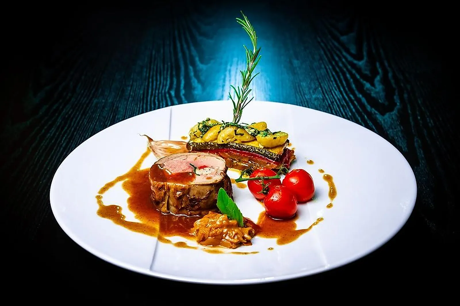 Languedoc-Roussillon-Midi-Pyrénées, TRAITEURS - MONTPELLIER (HÉRAULT) : TRAITEUR GRAND