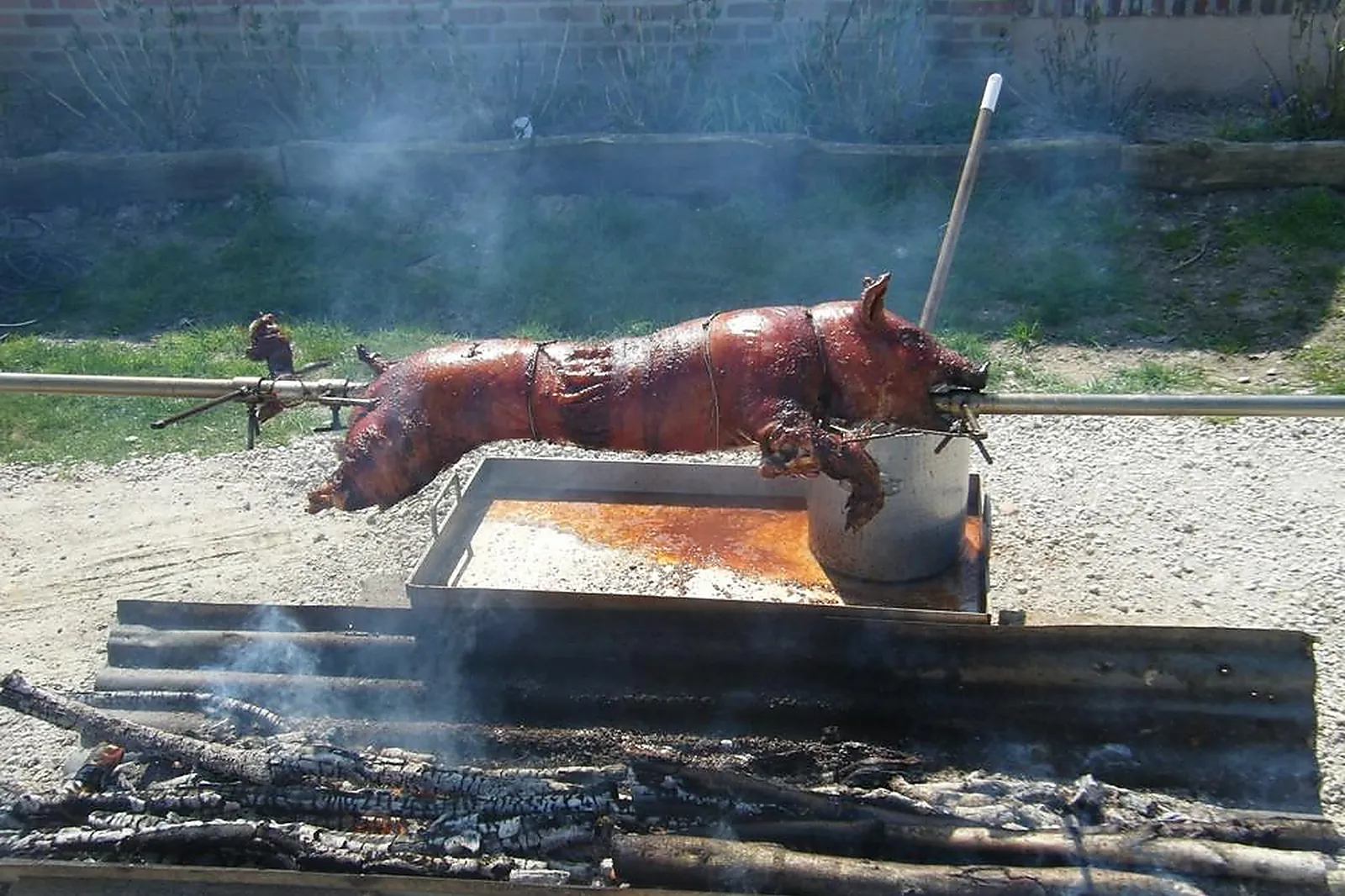 Centre - Val de Loire, TRAITEURS - MONTRIEUX-EN-SOLOGNE (LOIR-ET-CHER) : LE COCHON SANS RANCUNE
