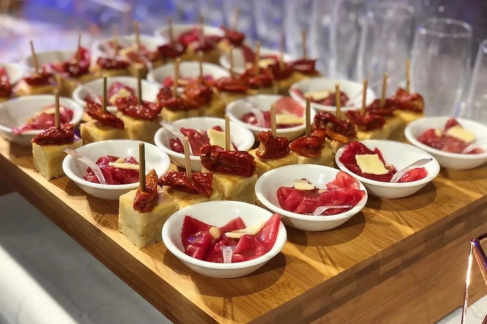 Île-de-France, TRAITEURS - NANTERRE (HAUTS-DE-SEINE) : LE CONCURRENT GOURMAND