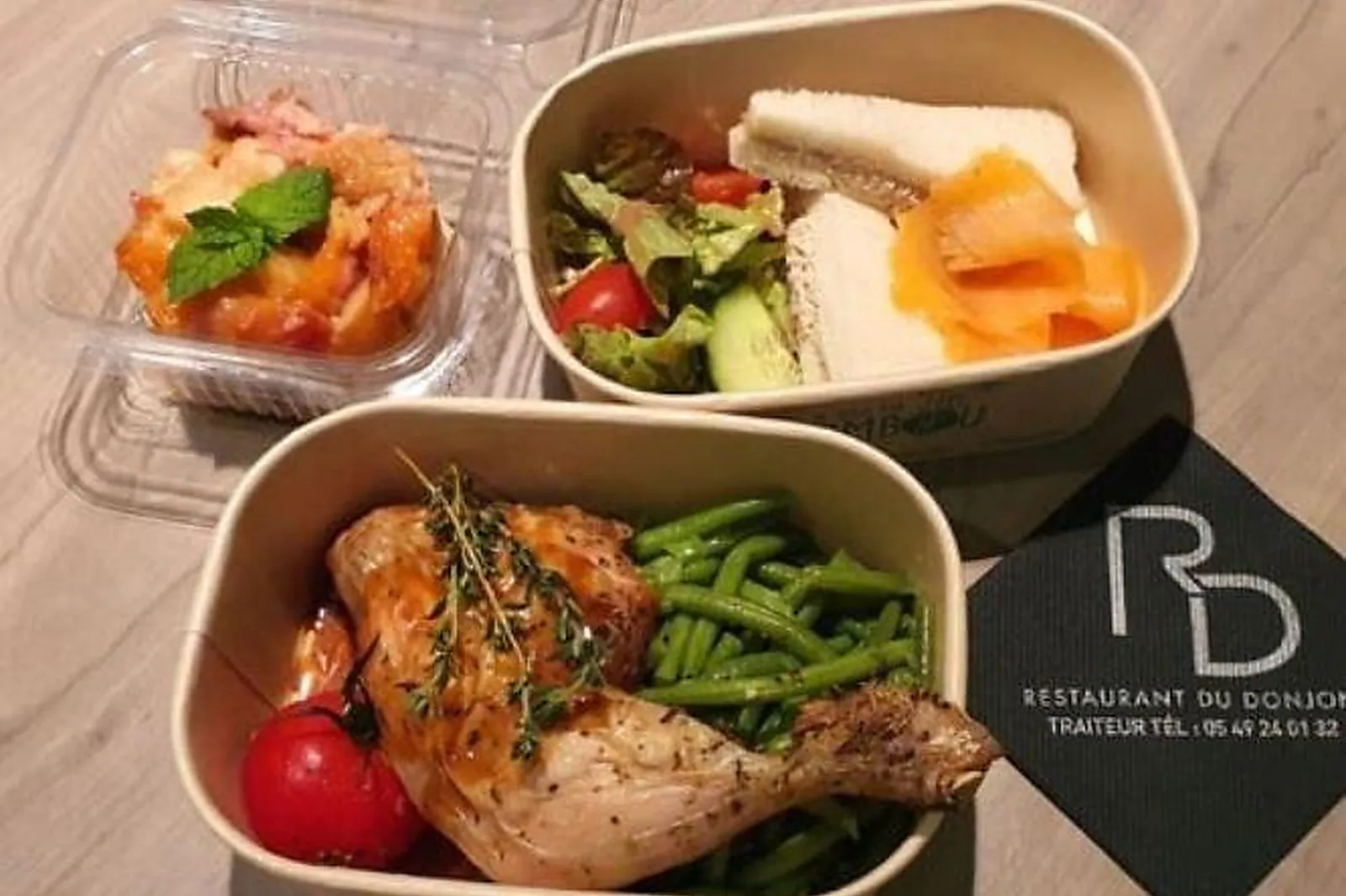 Aquitaine-Limousin-Poitou-Charentes, TRAITEURS - NIORT (DEUX-SÈVRES) : RESTAURANT DU DONJON