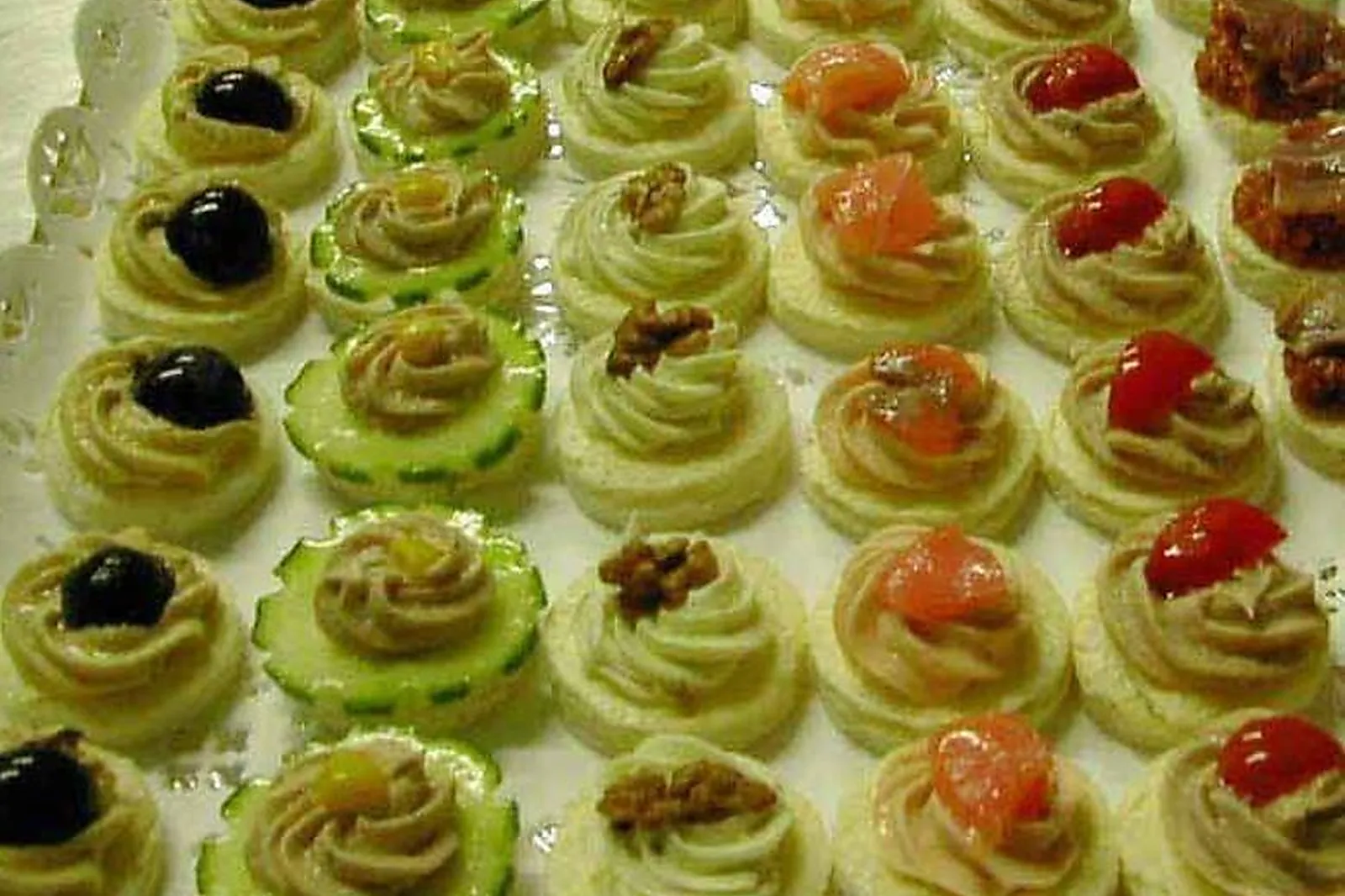 Languedoc-Roussillon-Midi-Pyrénées, TRAITEURS - NOGARO (GERS) : TARBE ALAIN