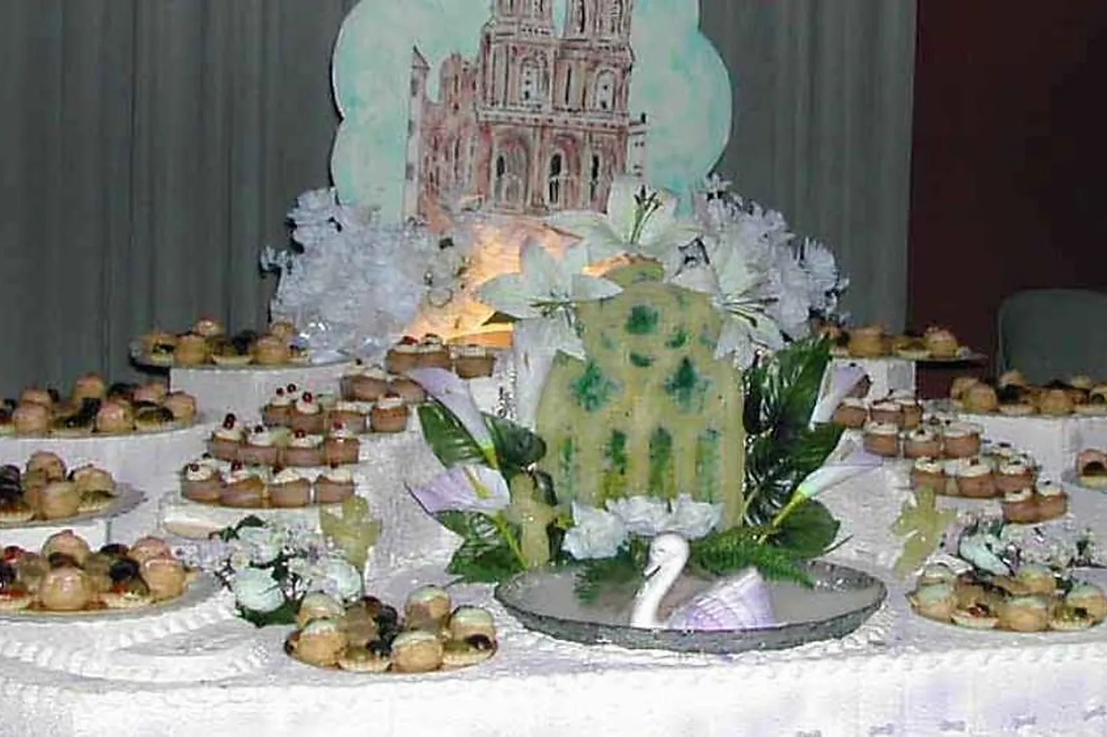 Languedoc-Roussillon-Midi-Pyrénées, TRAITEURS - NOGARO (GERS) : TARBE ALAIN