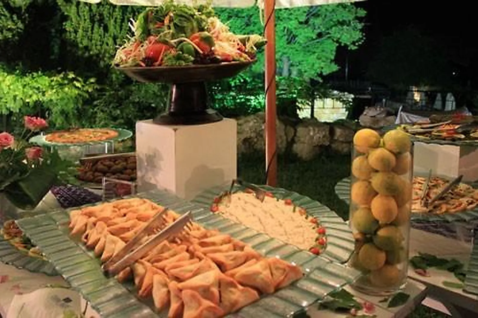 Île-de-France, TRAITEURS - PARIS (PARIS) : BOUSTAN TRAITEUR LIBANAIS