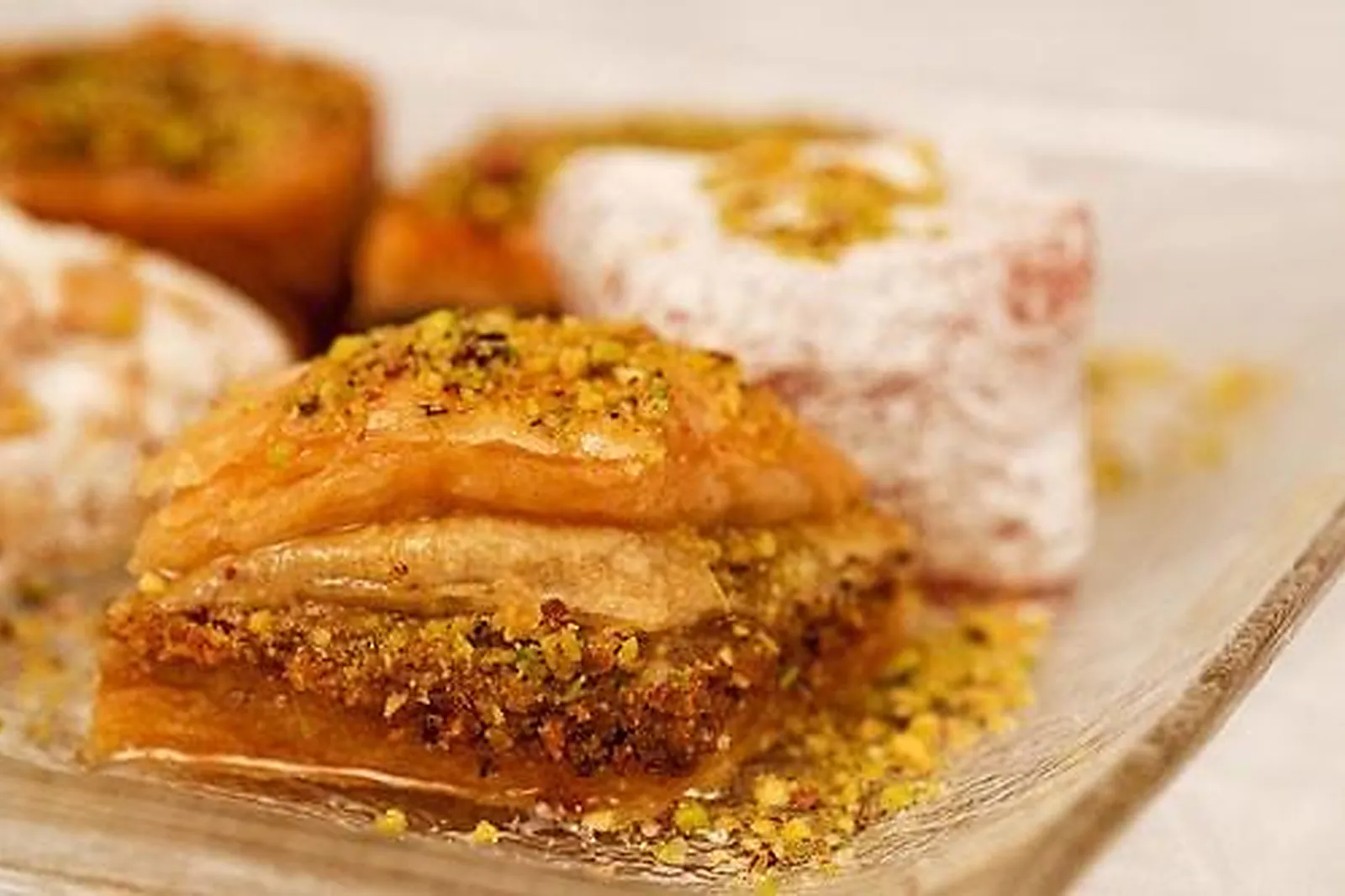 Île-de-France, TRAITEURS - PARIS (PARIS) : BOUSTAN TRAITEUR LIBANAIS