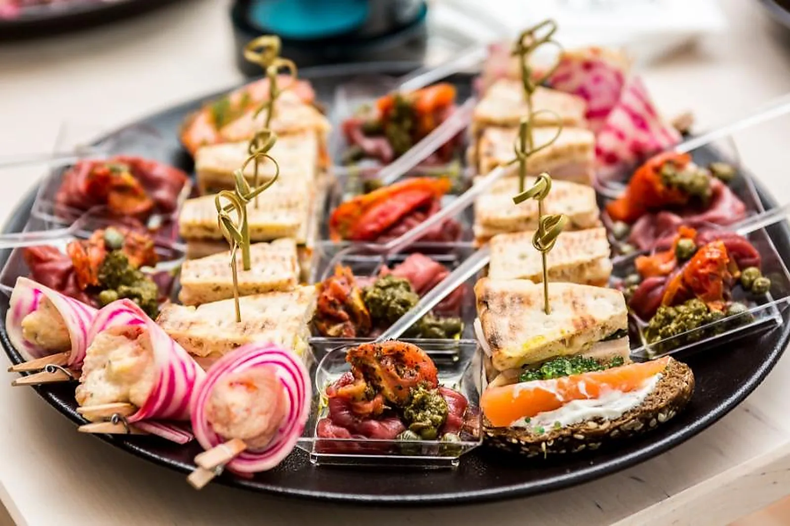 Île-de-France, TRAITEURS - PARIS (PARIS) : CHEERS