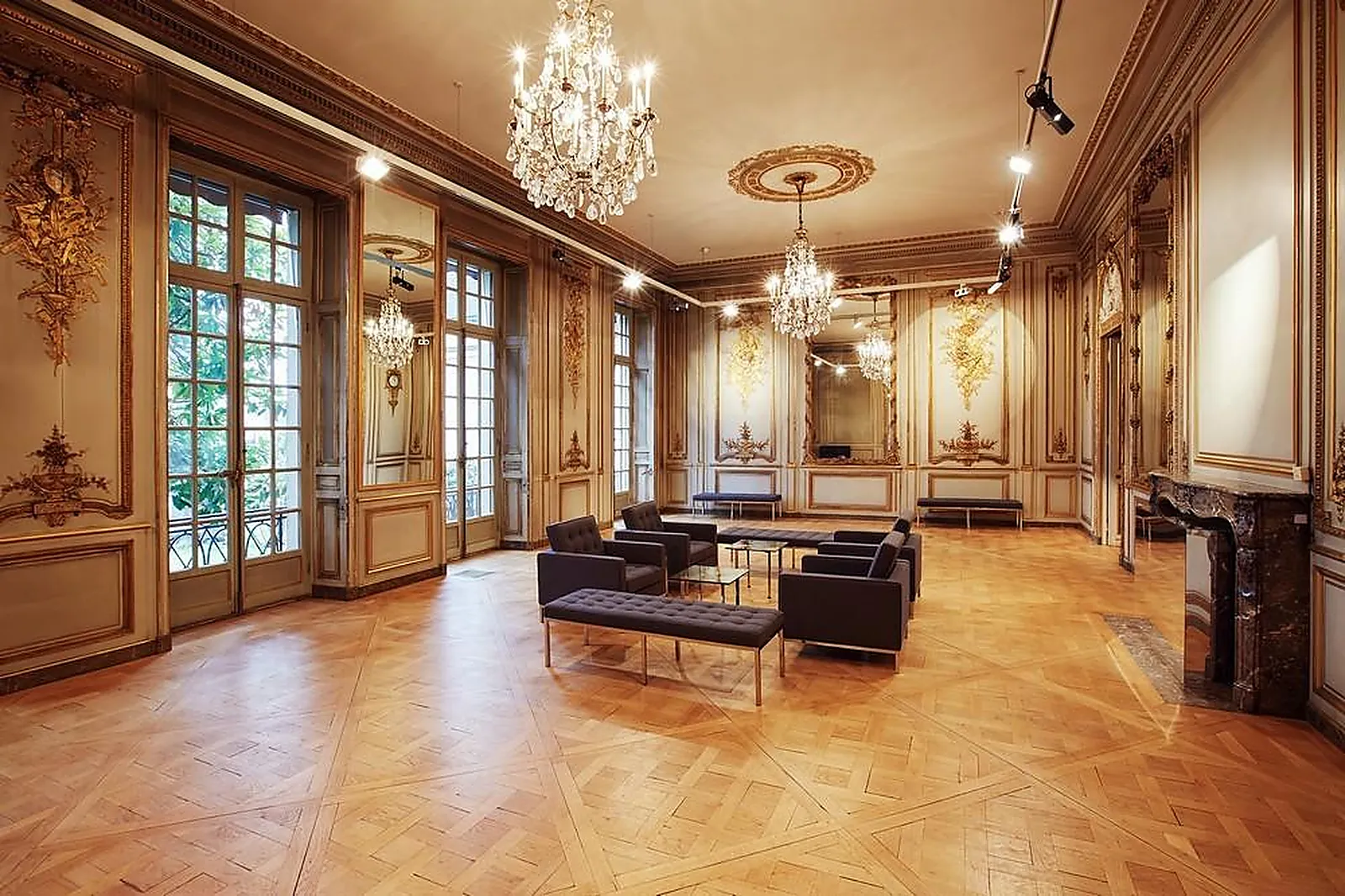 Île-de-France, TRAITEURS - PARIS (PARIS) : KASPIA RECEPTIONS