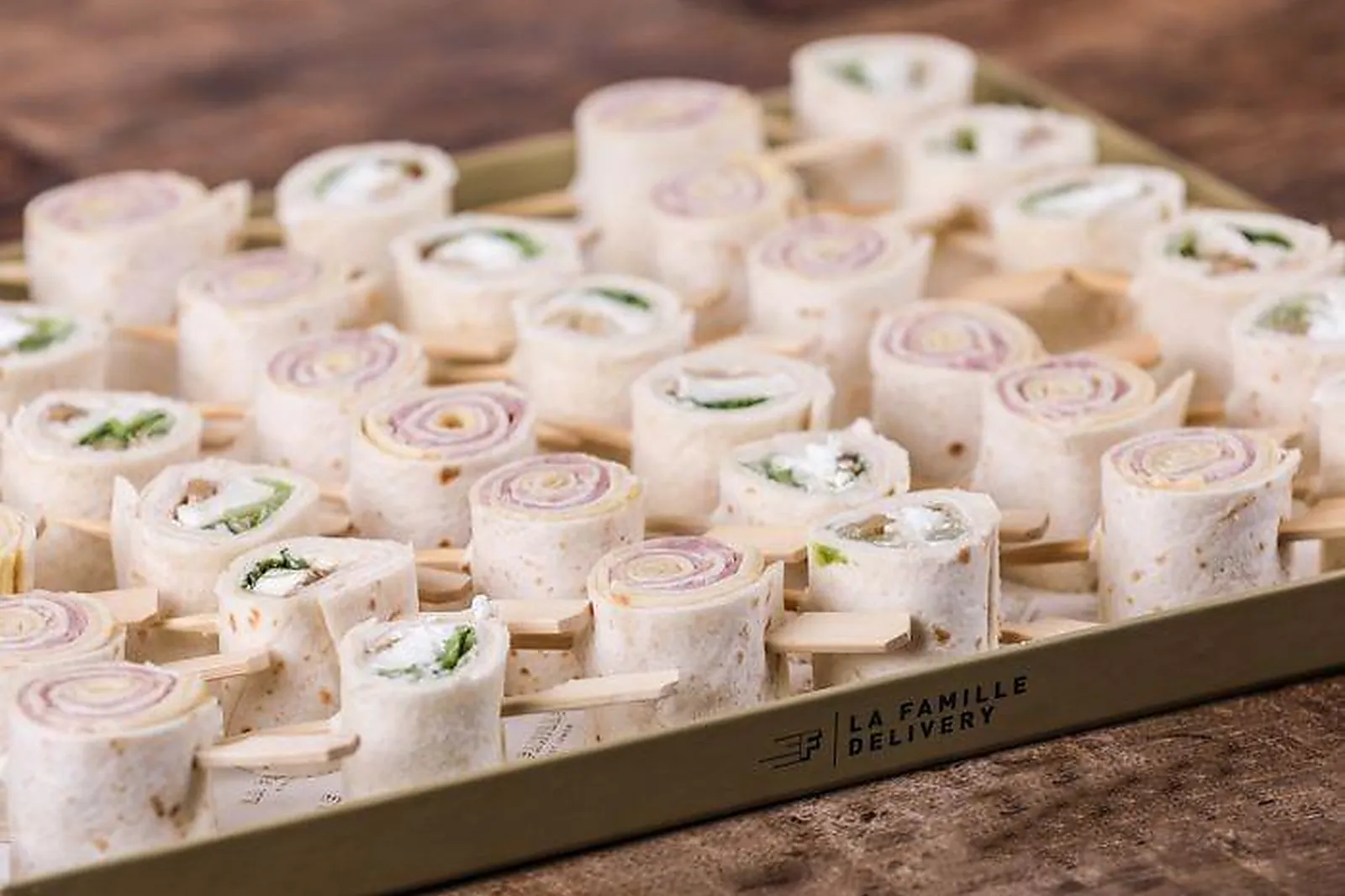 Île-de-France, TRAITEURS - PARIS (PARIS) : LA FAMILLE PARIS