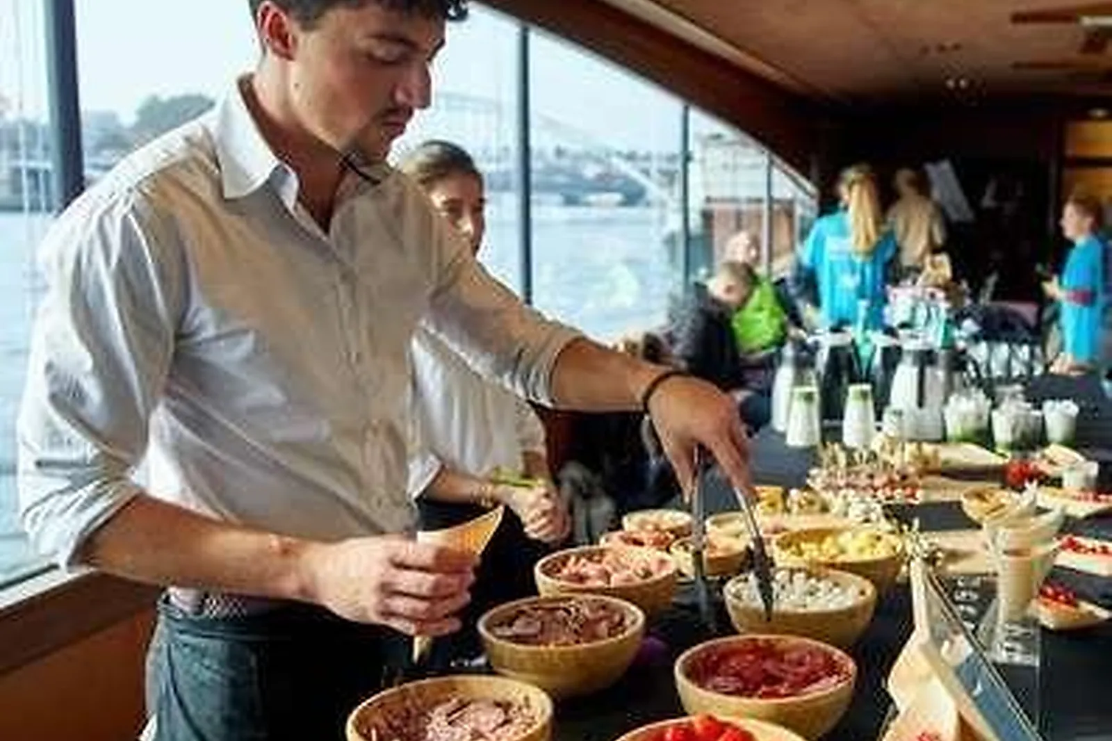 Île-de-France, TRAITEURS - PARIS (PARIS) : LE VÉLO DU SOIR