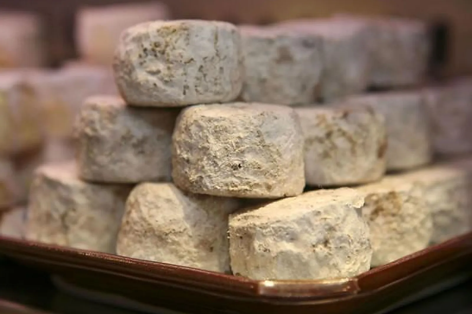 Île-de-France, TRAITEURS - PARIS (PARIS) : LÉAUTEY