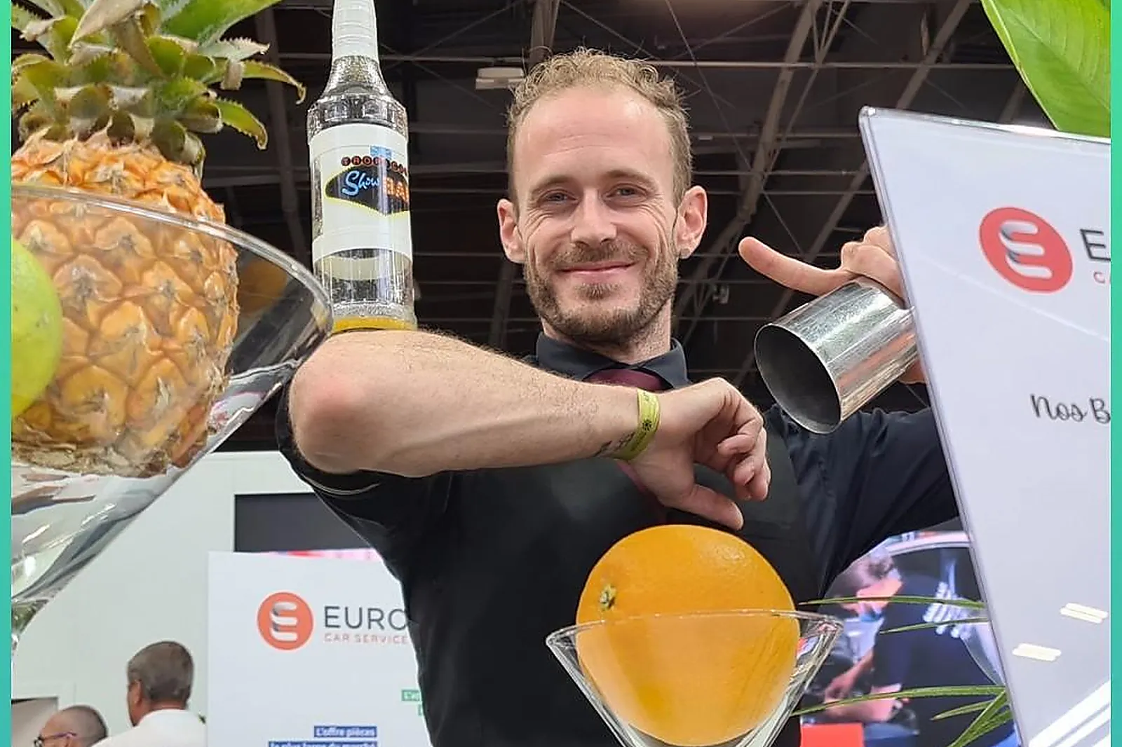 Île-de-France, TRAITEURS - PARIS (PARIS) : TROPICAL SHOW BAR