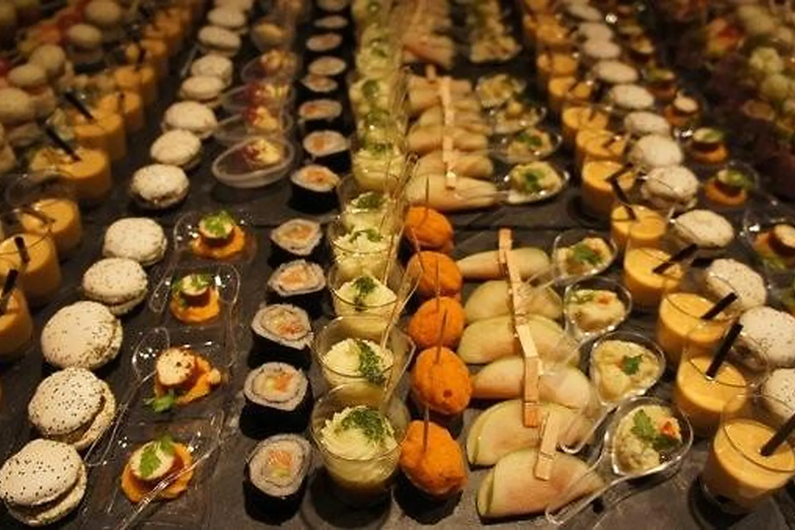 Languedoc-Roussillon-Midi-Pyrénées, TRAITEURS - PERPIGNAN (PYRÉNÉES-ORIENTALES) : LE CLOS DES LYS