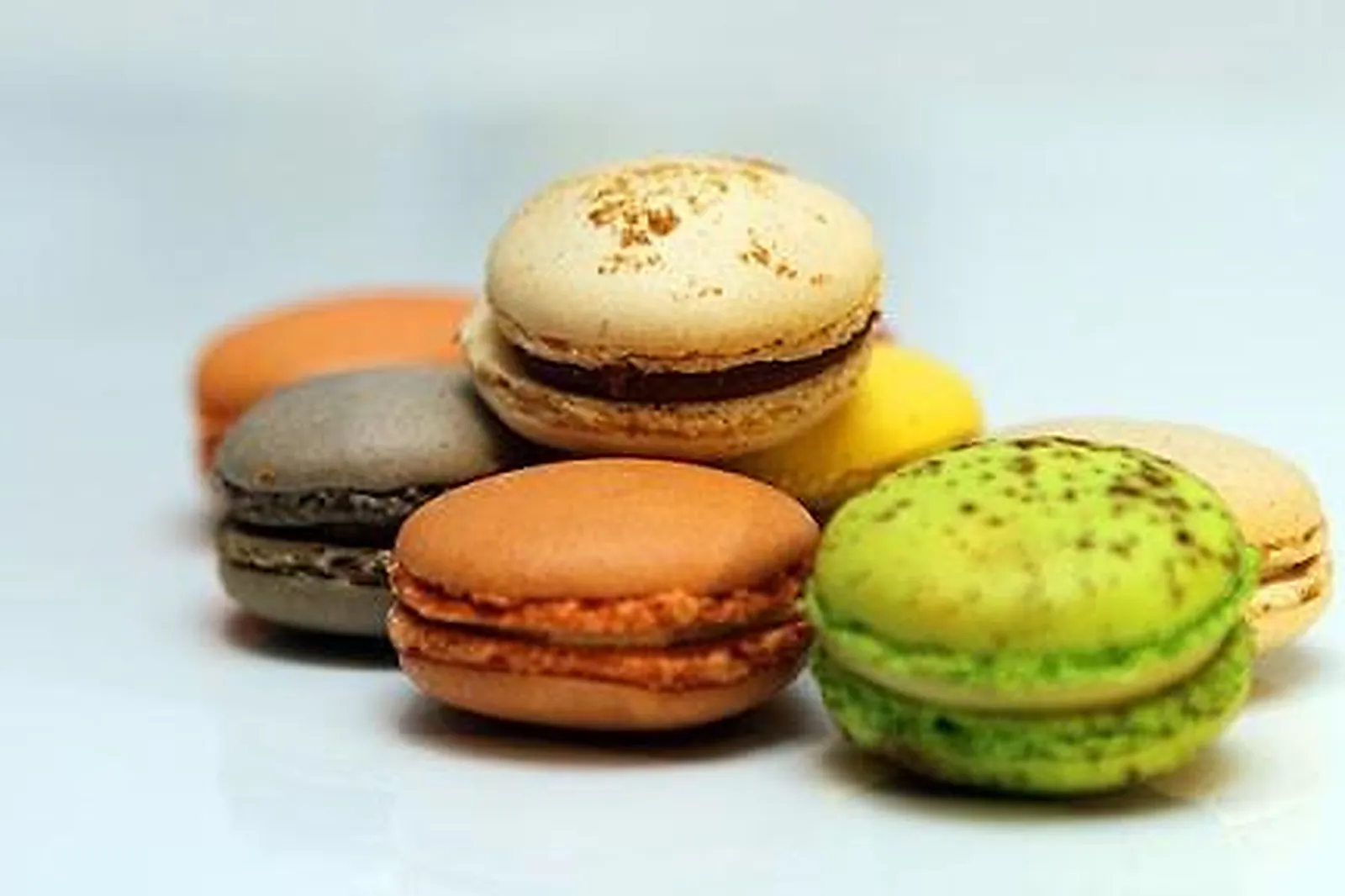 Languedoc-Roussillon-Midi-Pyrénées, TRAITEURS - PEZENAS (HÉRAULT) : LALLEMAND