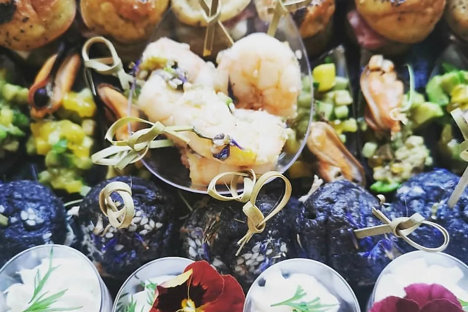 Auvergne-Rhône-Alpes, TRAITEURS - PIERRELATTE (DRÔME) : BLA BLA TRAITEUR