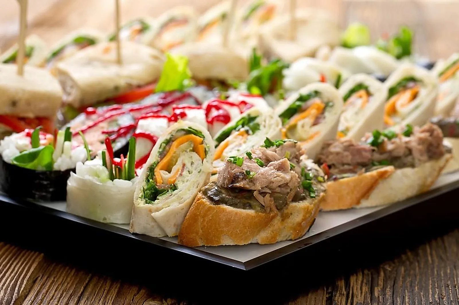 Auvergne-Rhône-Alpes, TRAITEURS - PIERRELATTE (DRÔME) : CASA DEL PAPA