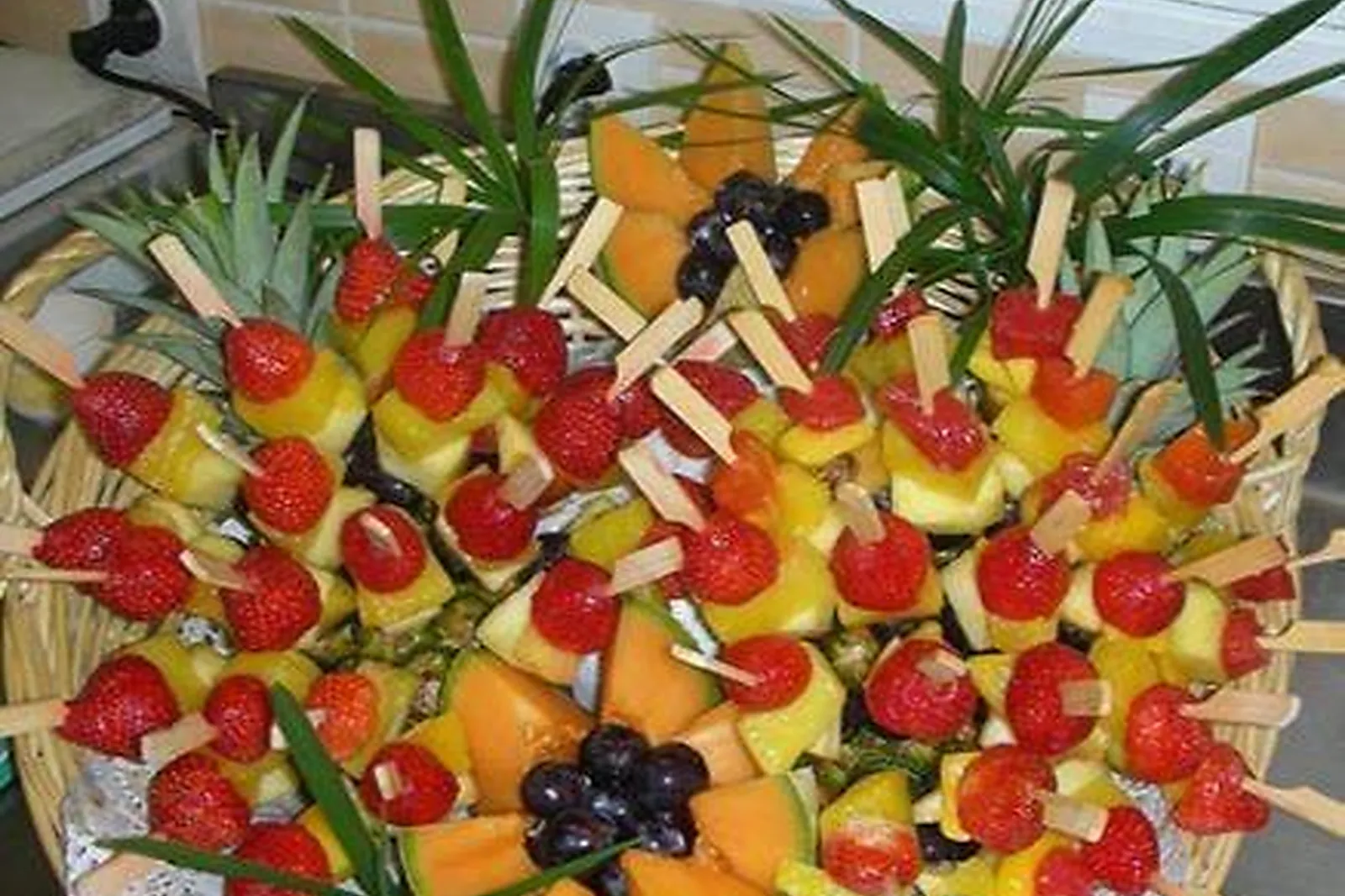 Provence-Alpes-Côte d'Azur, TRAITEURS - PORT FRÉJUS (VAR) : LE VAN DAM (SARL)