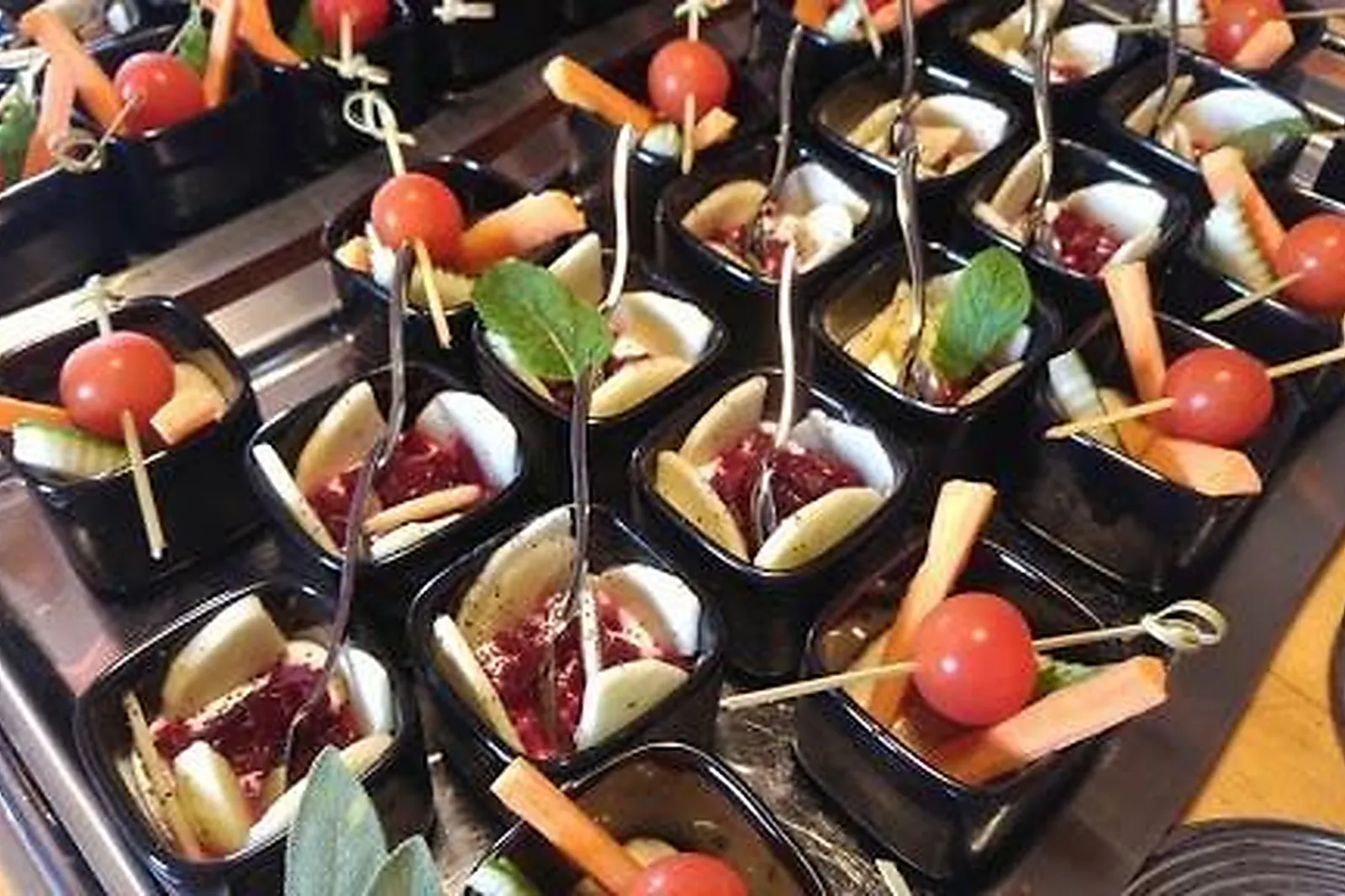 Languedoc-Roussillon-Midi-Pyrénées, TRAITEURS - PRECHAC (GERS) : LE FOU GASCON