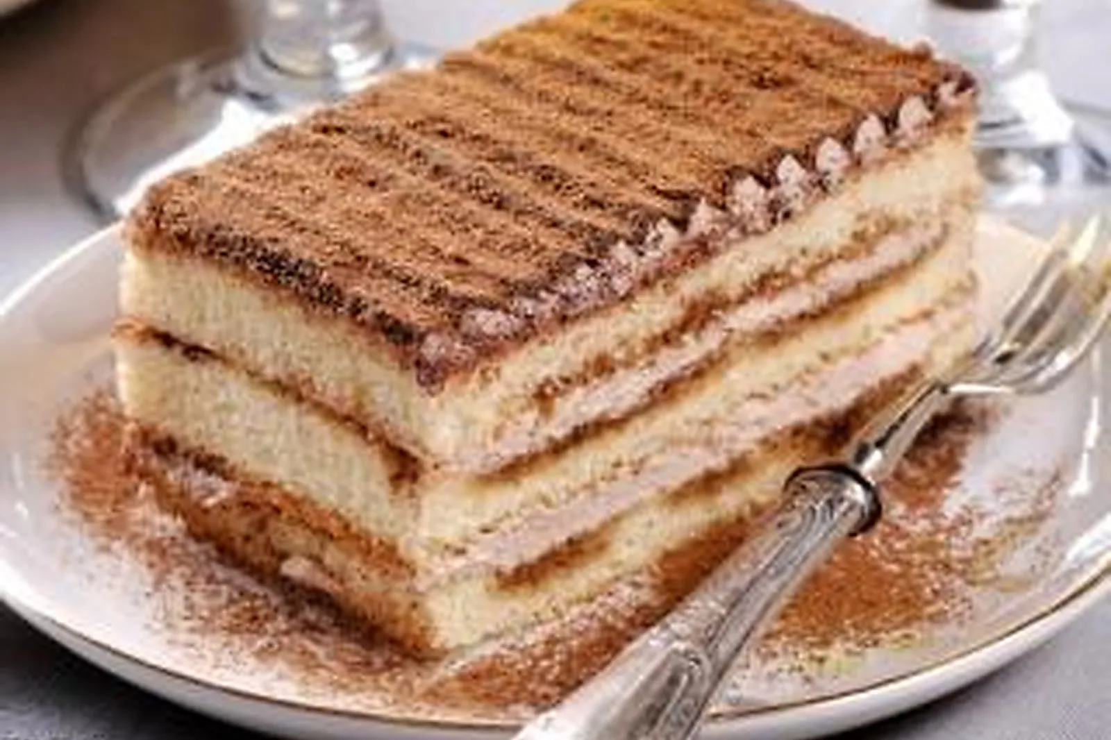 Nord-Pas-de-Calais-Picardie, TRAITEURS - PORQUÉRICOURT (OISE) : FABRIQUE À DÉLICES