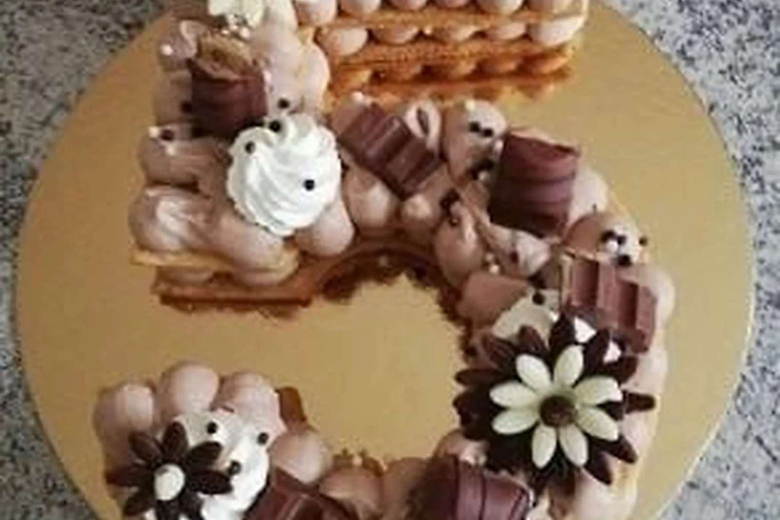 Nord-Pas-de-Calais-Picardie, TRAITEURS - PORQUÉRICOURT (OISE) : FABRIQUE À DÉLICES