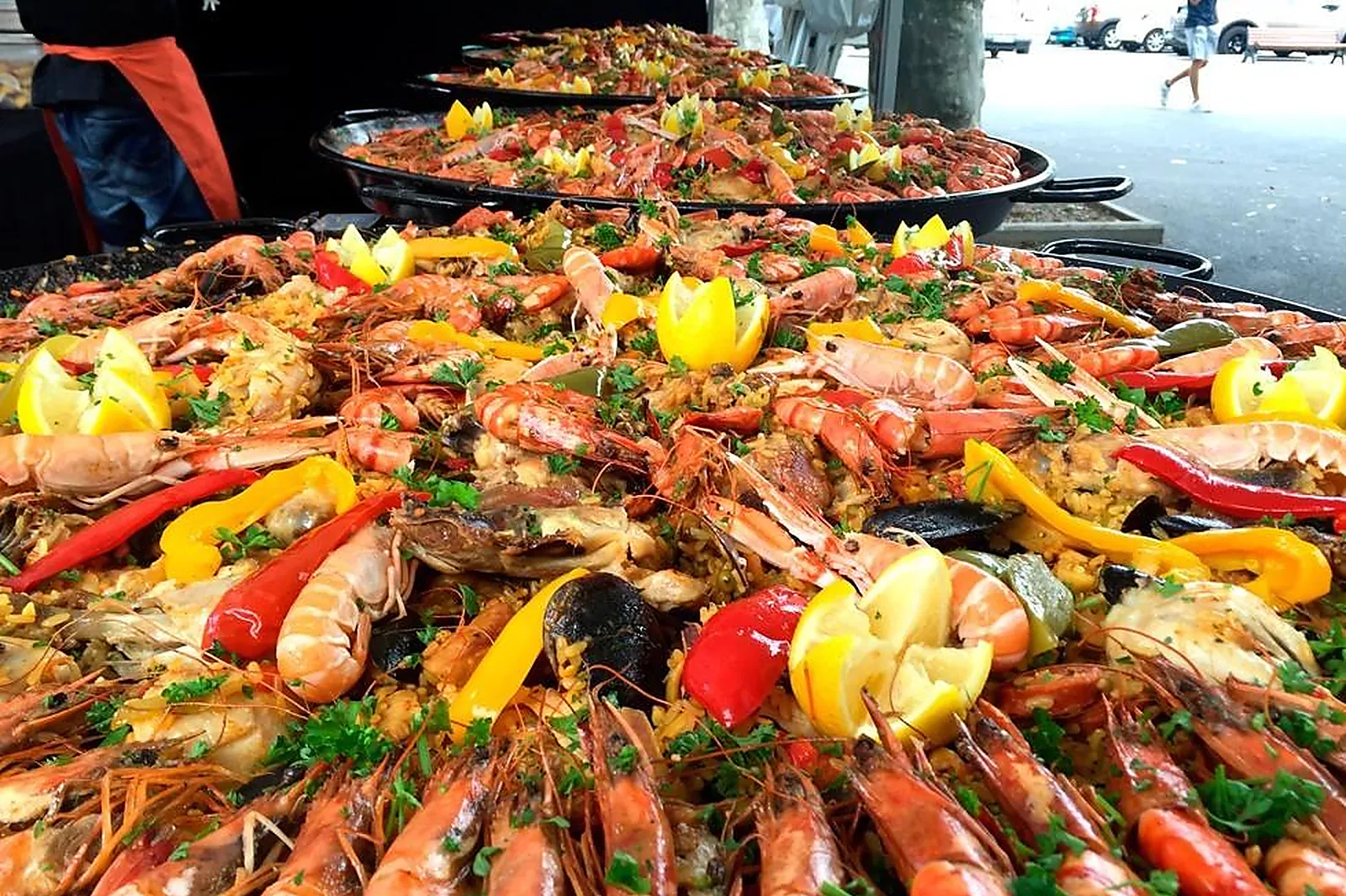 Provence-Alpes-Côte d'Azur, TRAITEURS - ROQUEFORT-LES-PINS (ALPES-MARITIMES) : PAËLLA PARTY