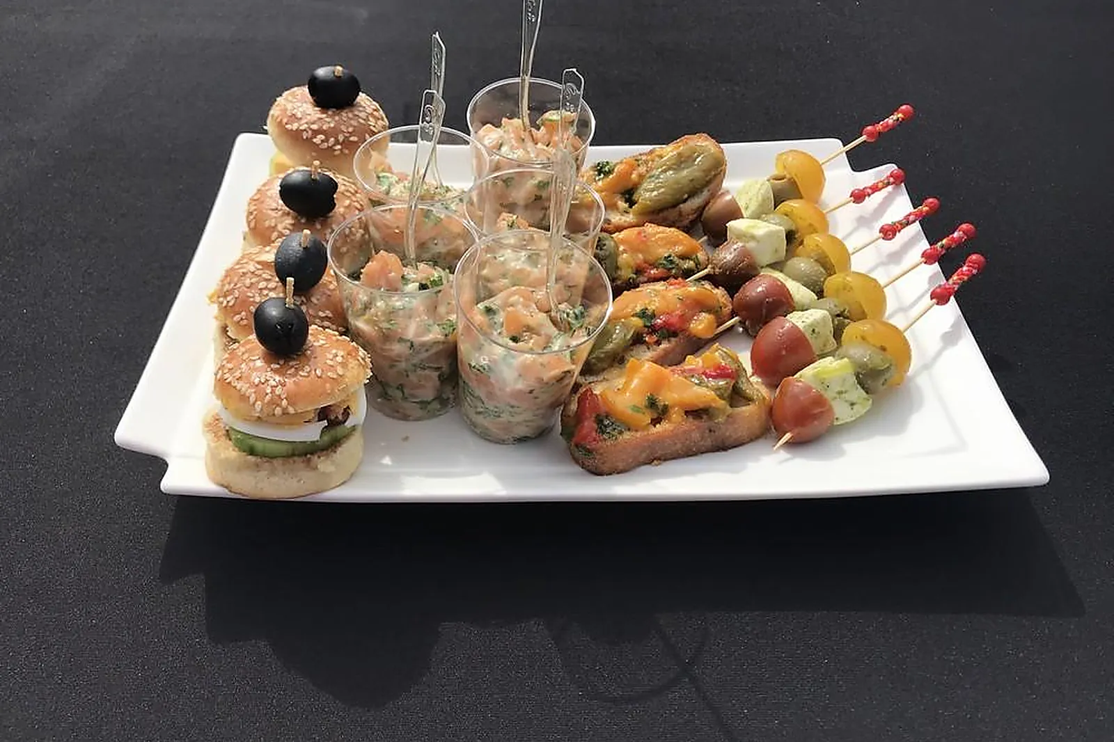 Provence-Alpes-Côte d'Azur, TRAITEURS - ROQUEFORT-LES-PINS (ALPES-MARITIMES) : PAËLLA PARTY