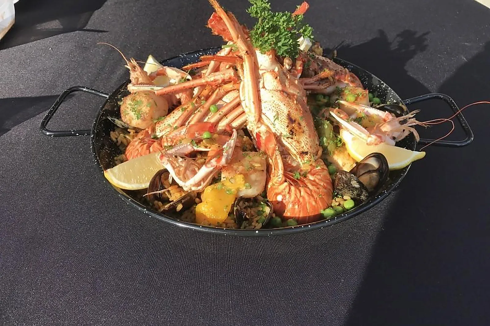 Provence-Alpes-Côte d'Azur, TRAITEURS - ROQUEFORT-LES-PINS (ALPES-MARITIMES) : PAËLLA PARTY