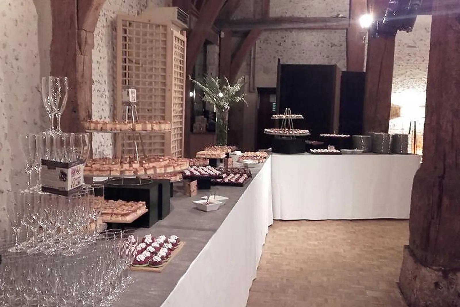 Normandie, TRAITEURS - ROUEN (SEINE-MARITIME) : XAVIER HAUVILLE TRAITEUR