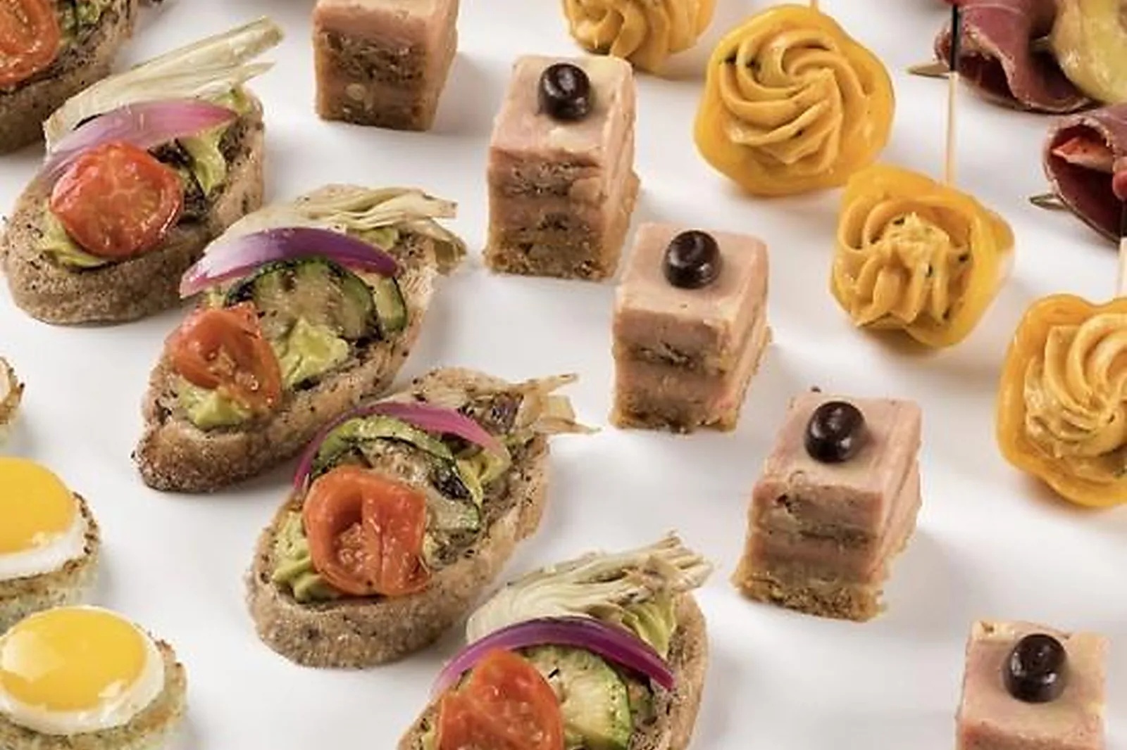 Normandie, TRAITEURS - ROUEN (SEINE-MARITIME) : XAVIER HAUVILLE TRAITEUR