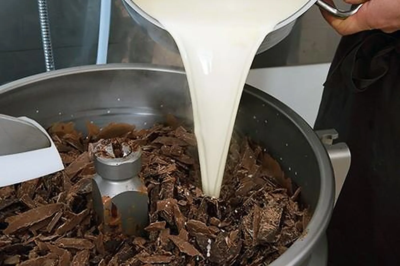 Île-de-France, TRAITEURS - RUEIL-MALMAISON (HAUTS-DE-SEINE) : GILLES CRESNO CHOCOLATIER