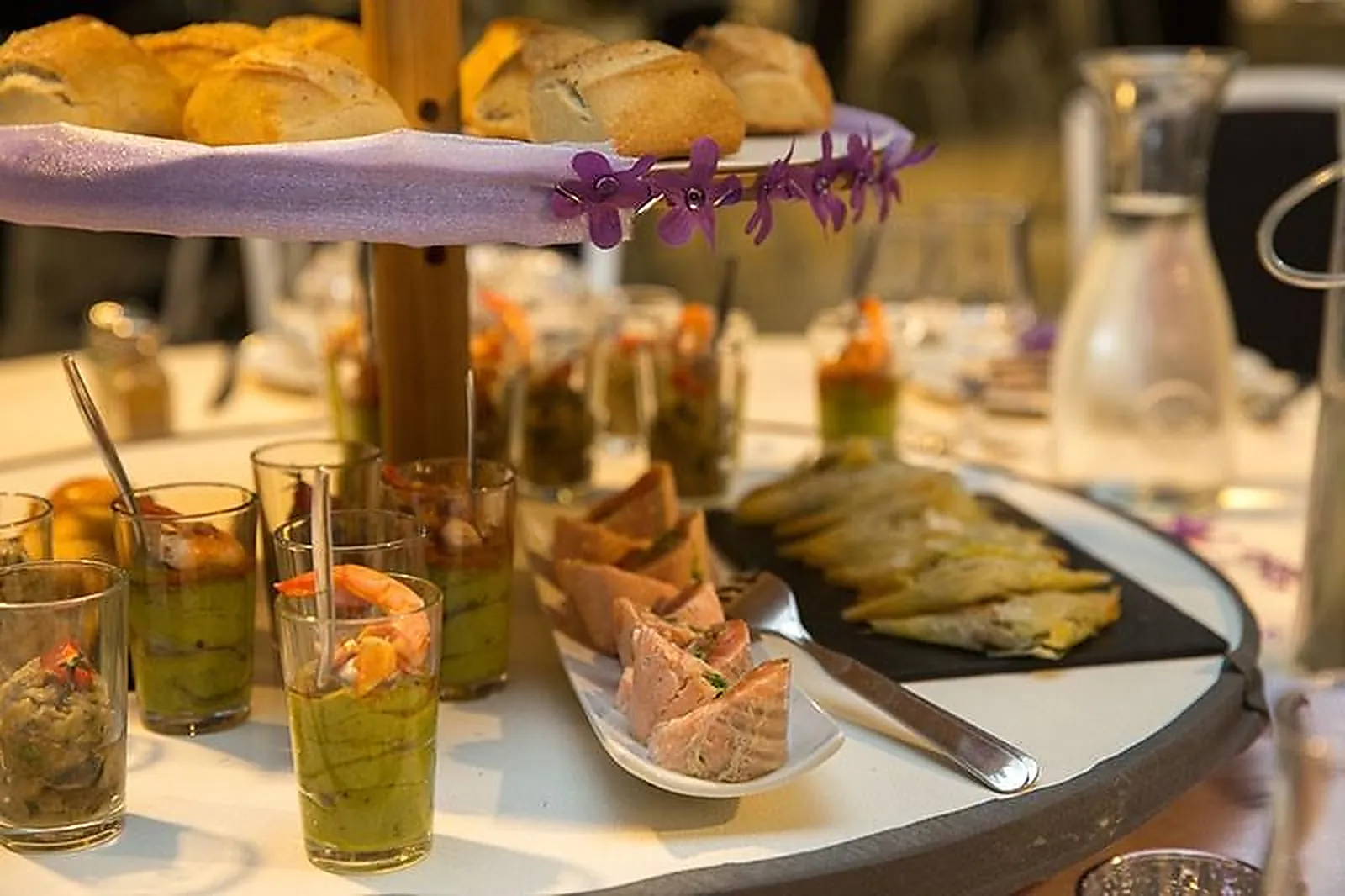 Provence-Alpes-Côte d'Azur, TRAITEURS - SAINTE-CECILE-LES-VIGNES (VAUCLUSE) : RÉFÉRENCE TRAITEUR