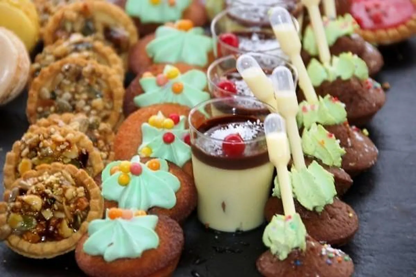 Auvergne-Rhône-Alpes, TRAITEURS - SAINTE CONSORCE (RHÔNE) : TRAITEUR LEA PASSION