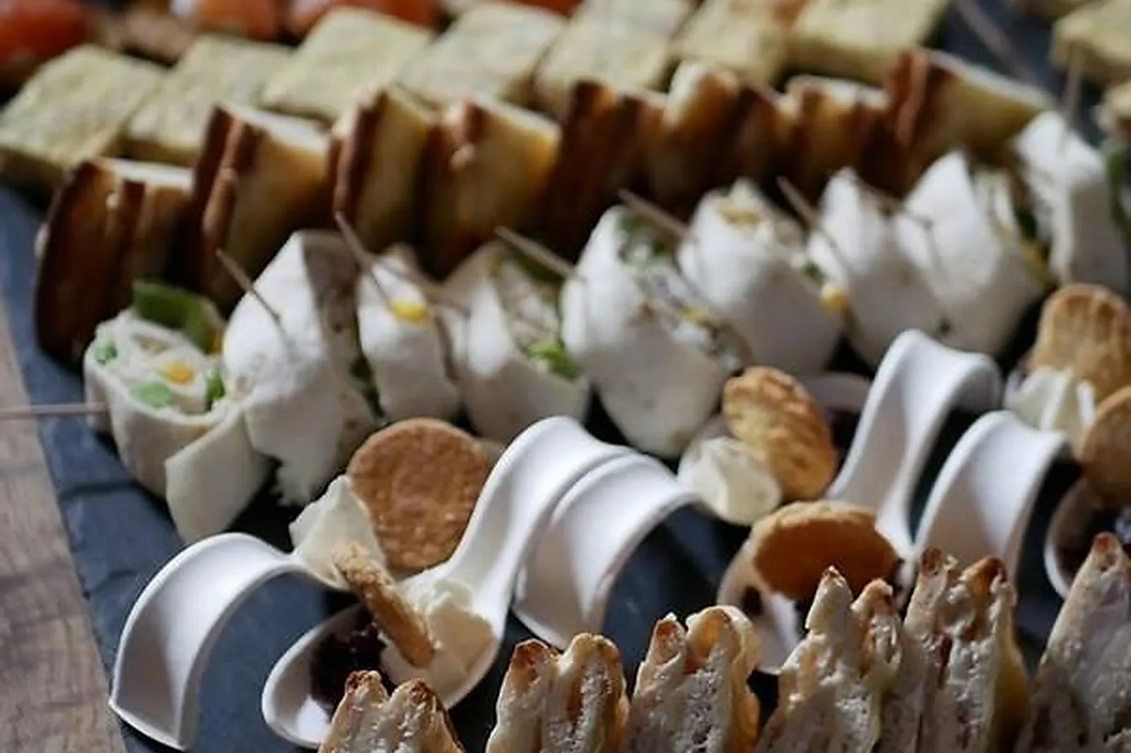 Pays de la Loire, TRAITEURS - SAINTE-LUCE-SUR-LOIRE (LOIRE-ATLANTIQUE) : LE PETIT LUCE