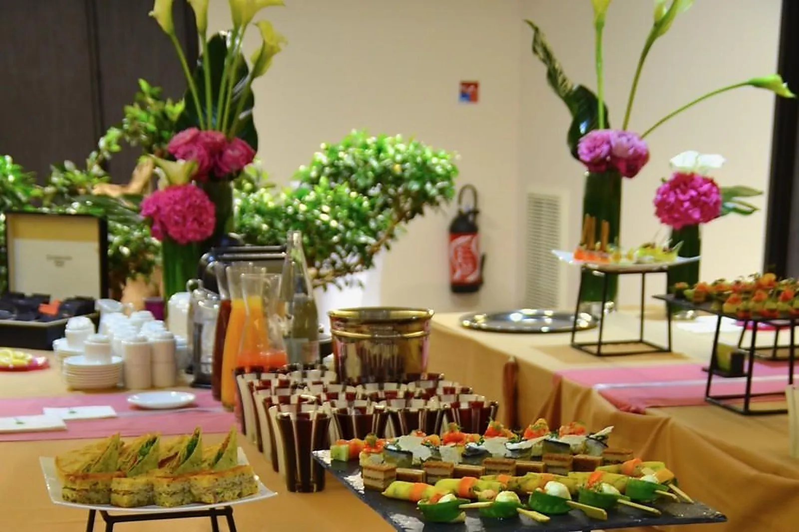 Île-de-France, TRAITEURS - SAINT-CLOUD (HAUTS-DE-SEINE) : AUX JARDINS DES SENS