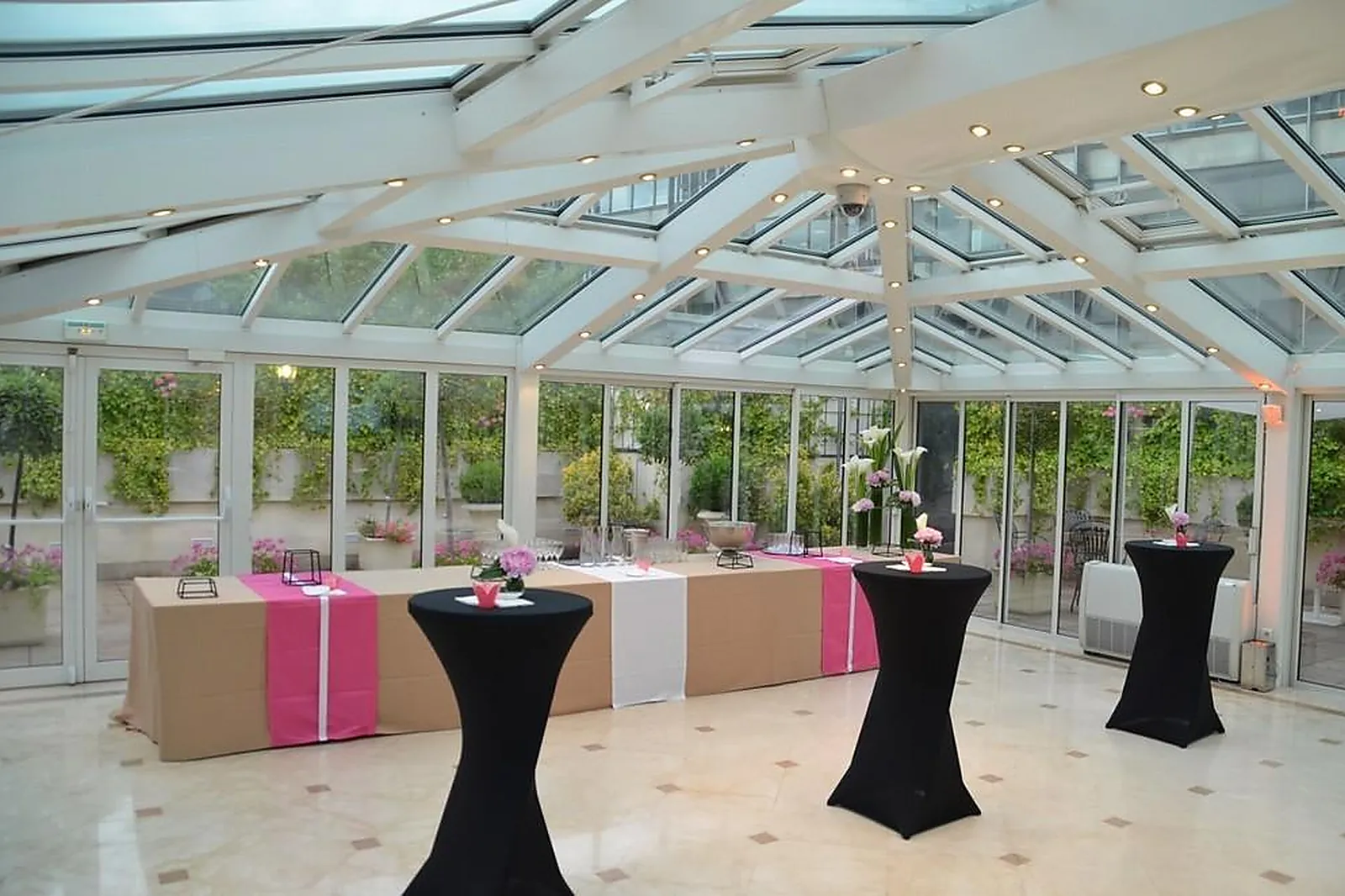 Île-de-France, TRAITEURS - SAINT-CLOUD (HAUTS-DE-SEINE) : AUX JARDINS DES SENS