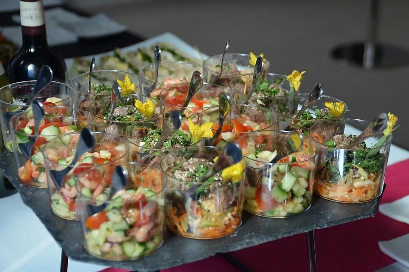 Île-de-France, TRAITEURS - SAINT-CLOUD (HAUTS-DE-SEINE) : AUX JARDINS DES SENS