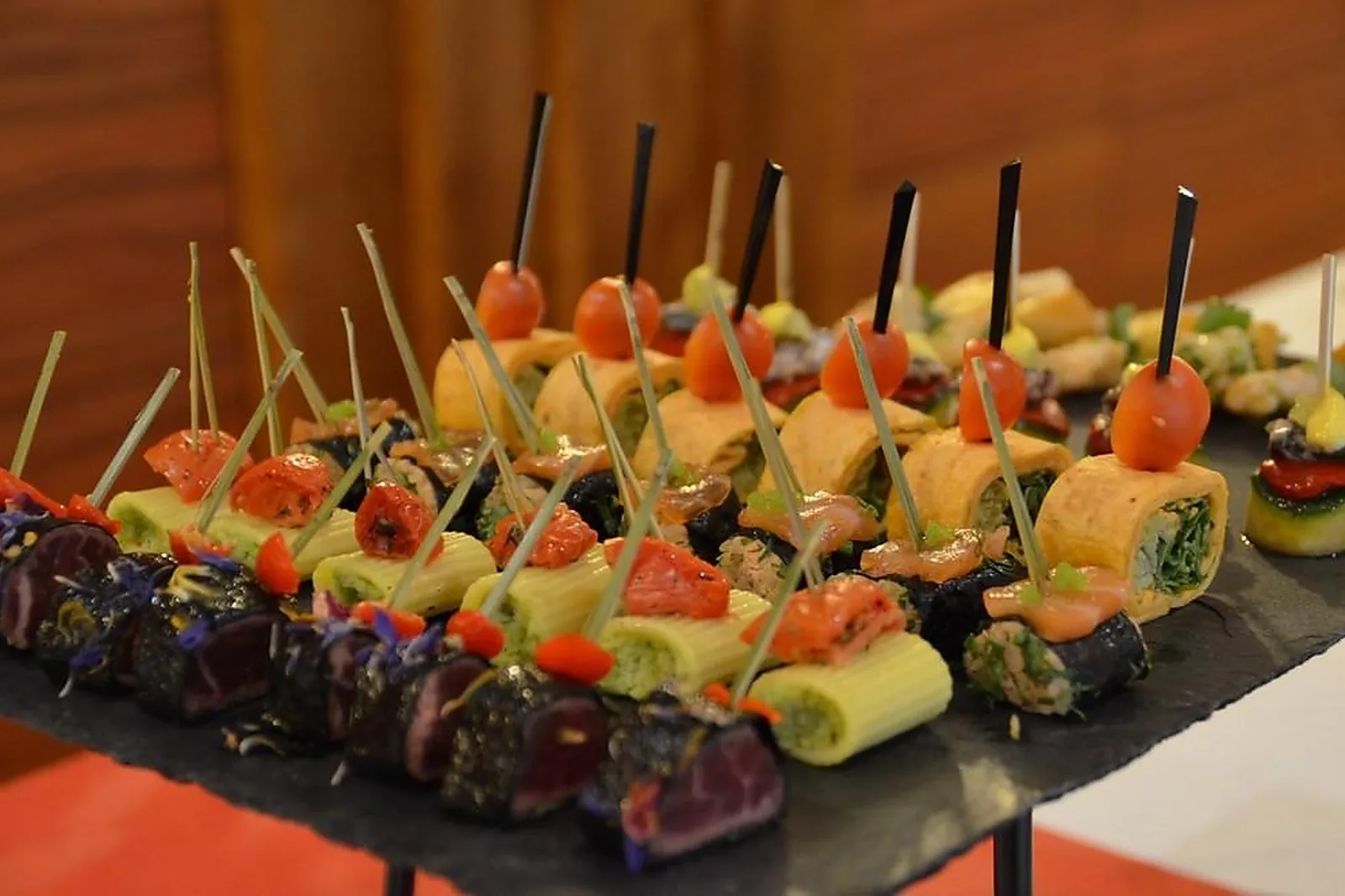 Île-de-France, TRAITEURS - SAINT-CLOUD (HAUTS-DE-SEINE) : AUX JARDINS DES SENS